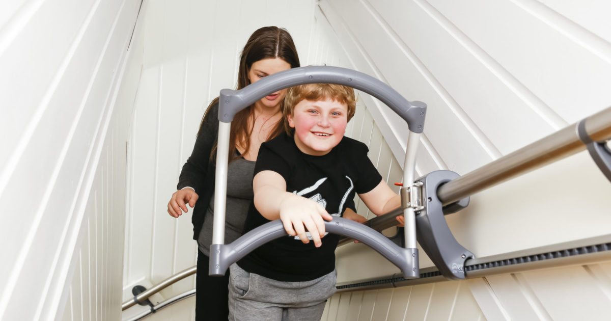 邦楽 DUMMY CHILDREN stair case 邦楽 DUMMY CHILDREN stair case